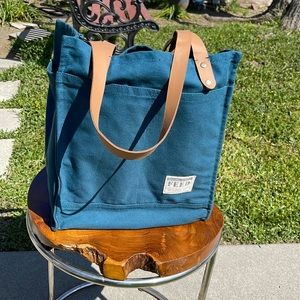 FEED market tote